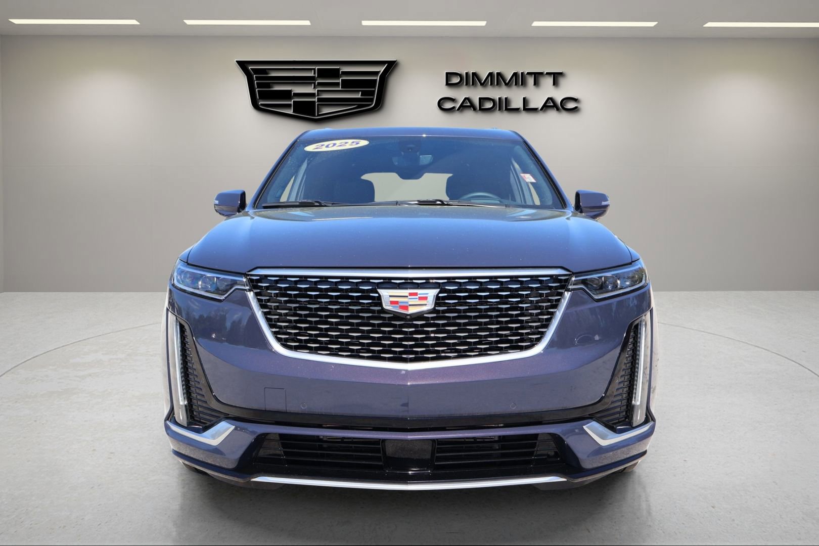 Certified 2025 Cadillac XT6 Premium Luxury w/ Platinum Package image 8