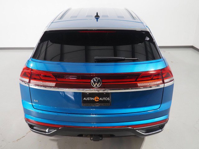 Used 2024 Volkswagen Atlas SE w/ Technology Package image 6