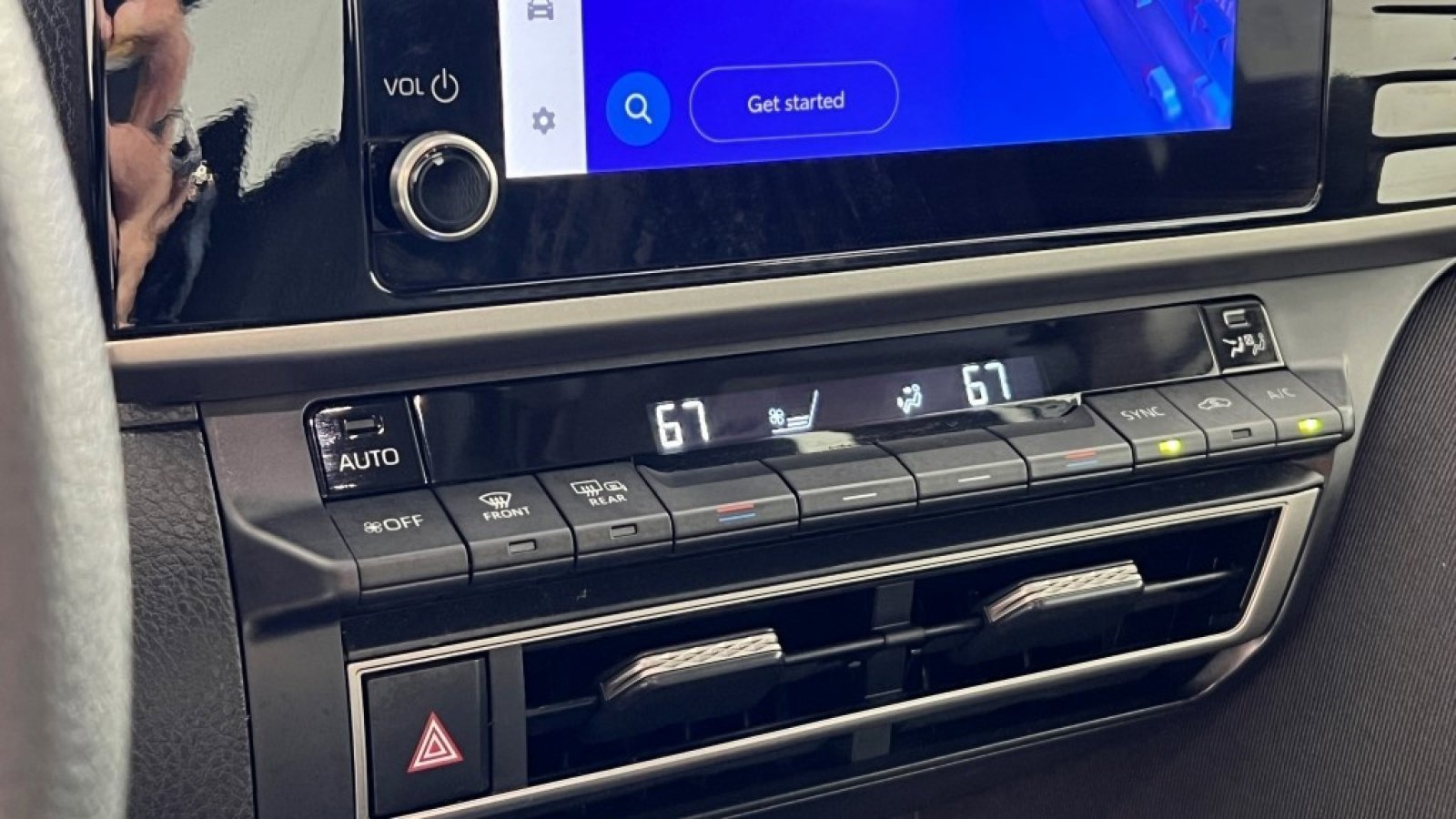 Used 2025 Toyota Camry LE image 22