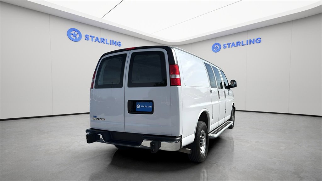 Used 2024 Chevrolet Express 2500 w/ Driver Convenience Package image 8