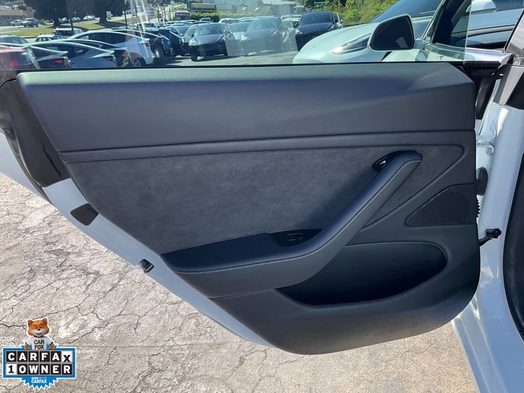 Used 2018 Tesla Model 3 Long Range image 32