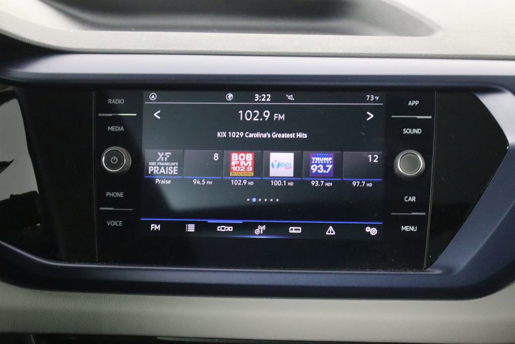 Used 2023 Volkswagen Taos SE w/ Panoramic Sunroof Package image 29