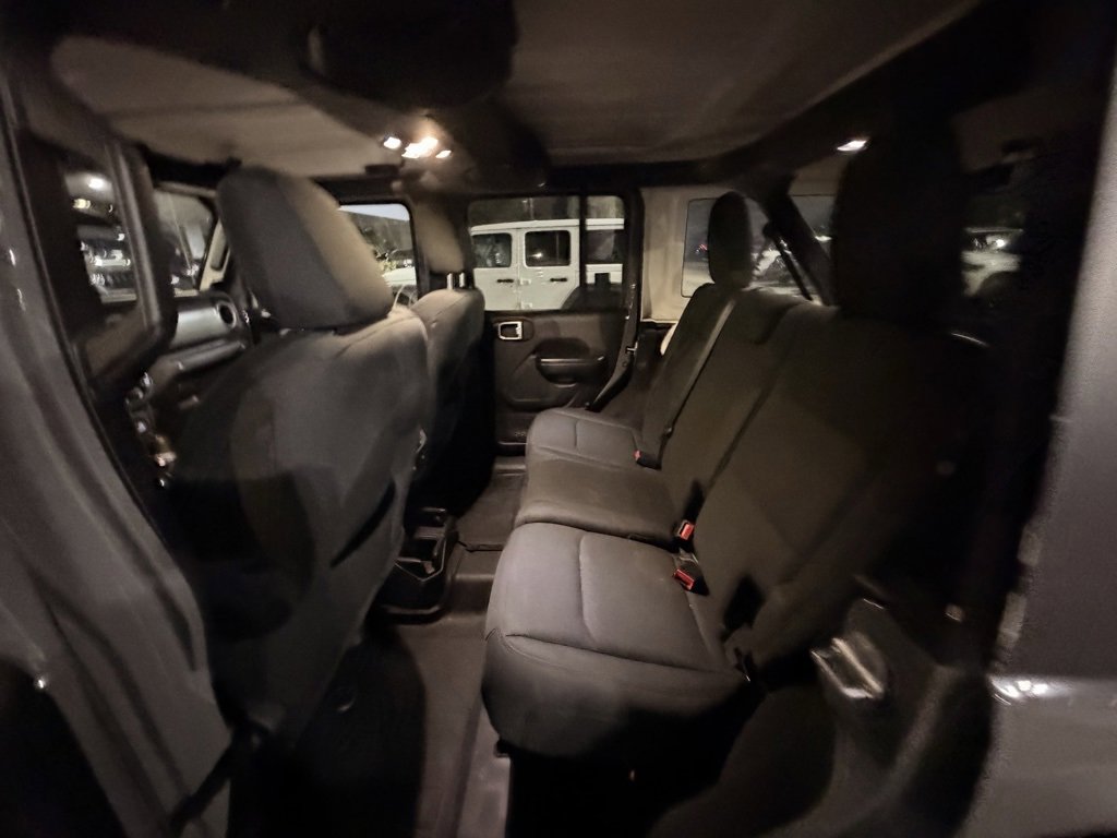 Used 2019 Jeep Wrangler Unlimited Sport S image 9