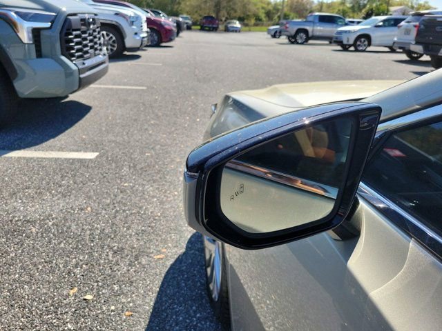 Used 2023 Lexus ES 350 Ultra Luxury w/ Accessory Package (Z1) image 18