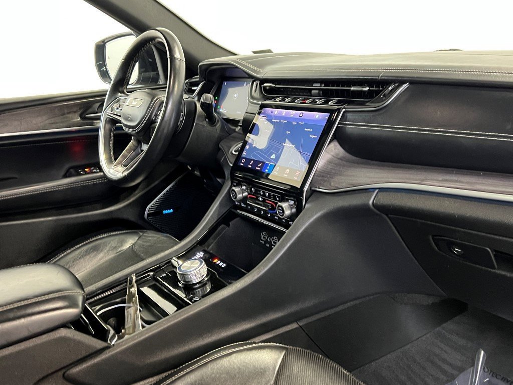 Used 2021 Jeep Grand Cherokee L Overland image 15