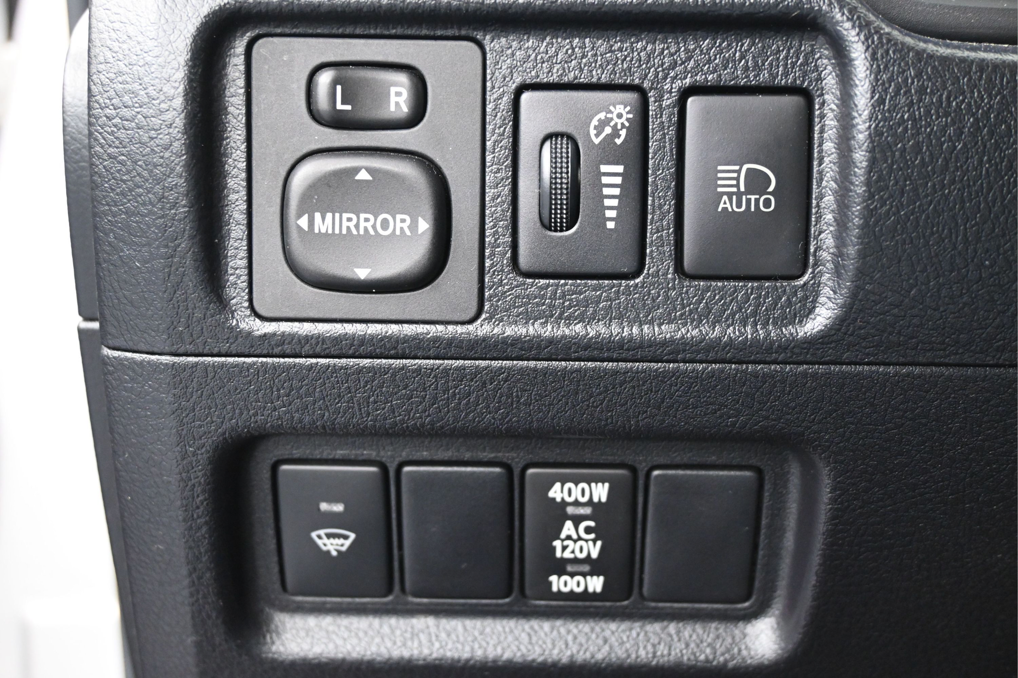 Used 2021 Toyota 4Runner SR5 Premium AWD/4WD image 21