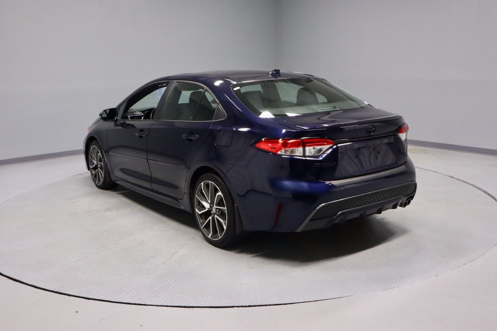 Used 2022 Toyota Corolla SE w/ SE Premium Package FWD image 8