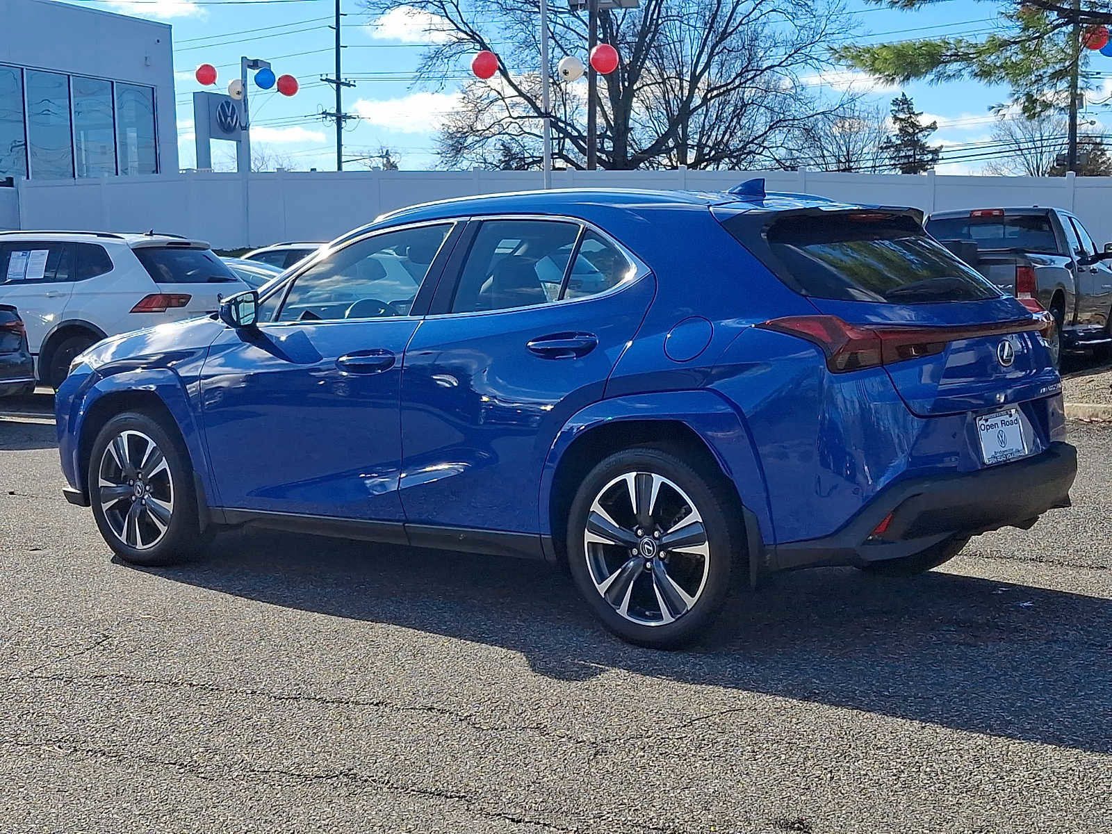 Used 2024 Lexus UX 250h AWD w/ Premium Package image 4