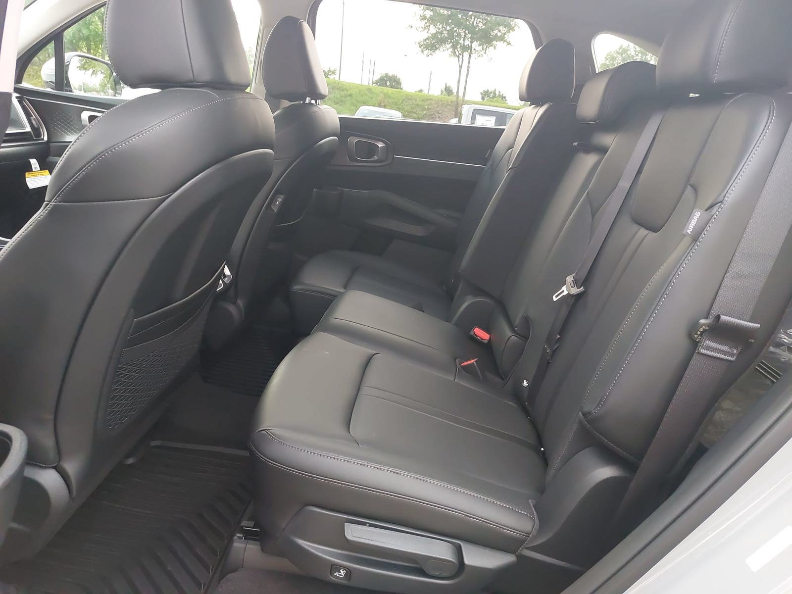 New 2026 Kia Sorento S w/ S Panoramic Sunroof Package FWD image 14