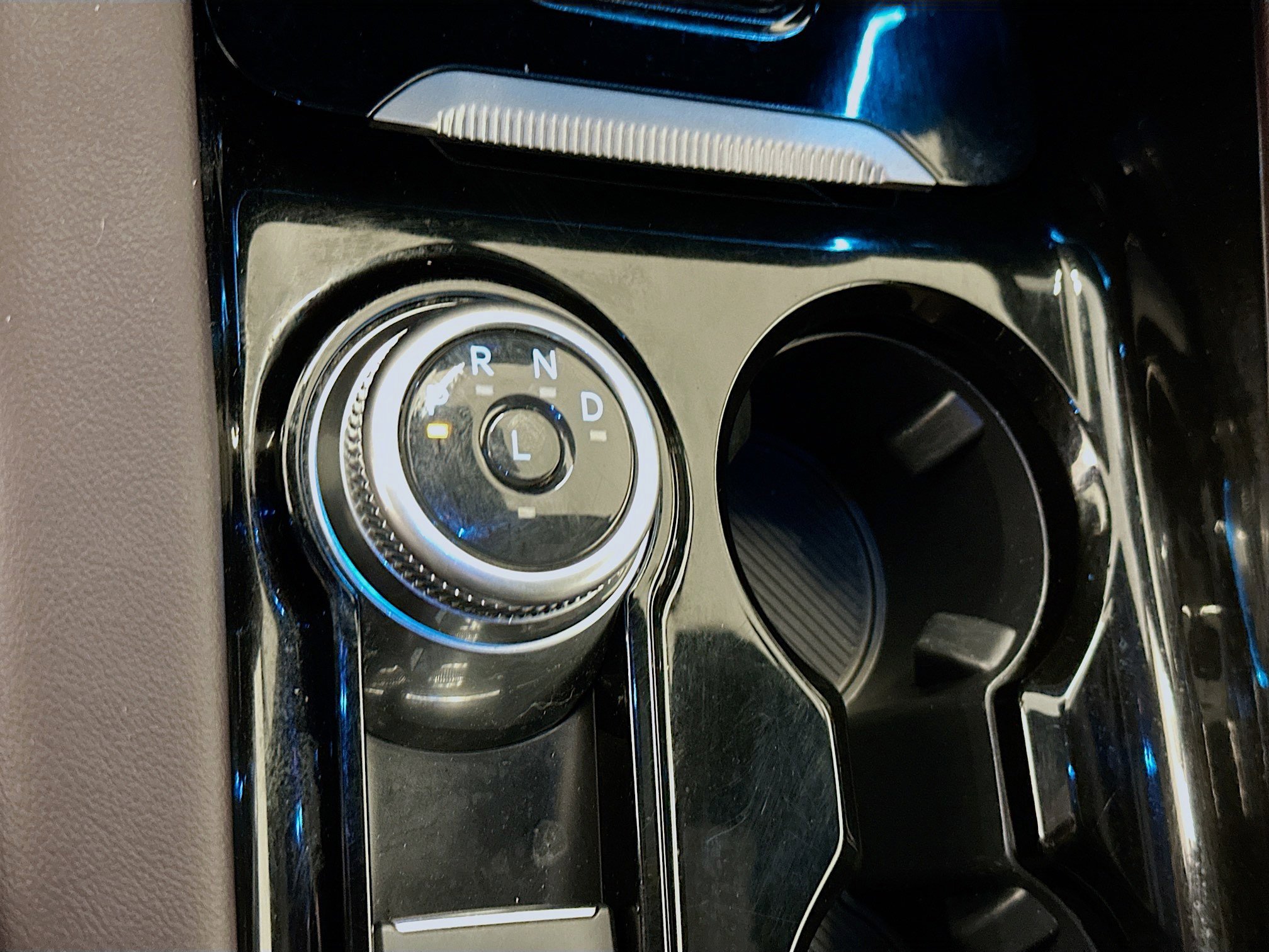 Used 2025 Ford Explorer Platinum w/ LUX Leather Package image 25