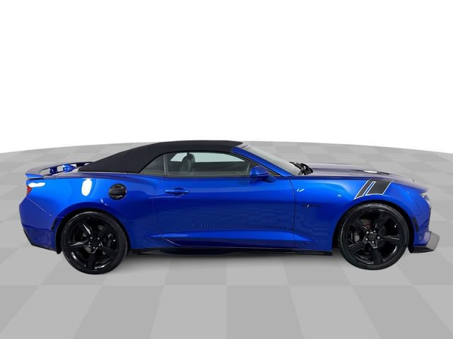 Used 2017 Chevrolet Camaro SS RWD image 9