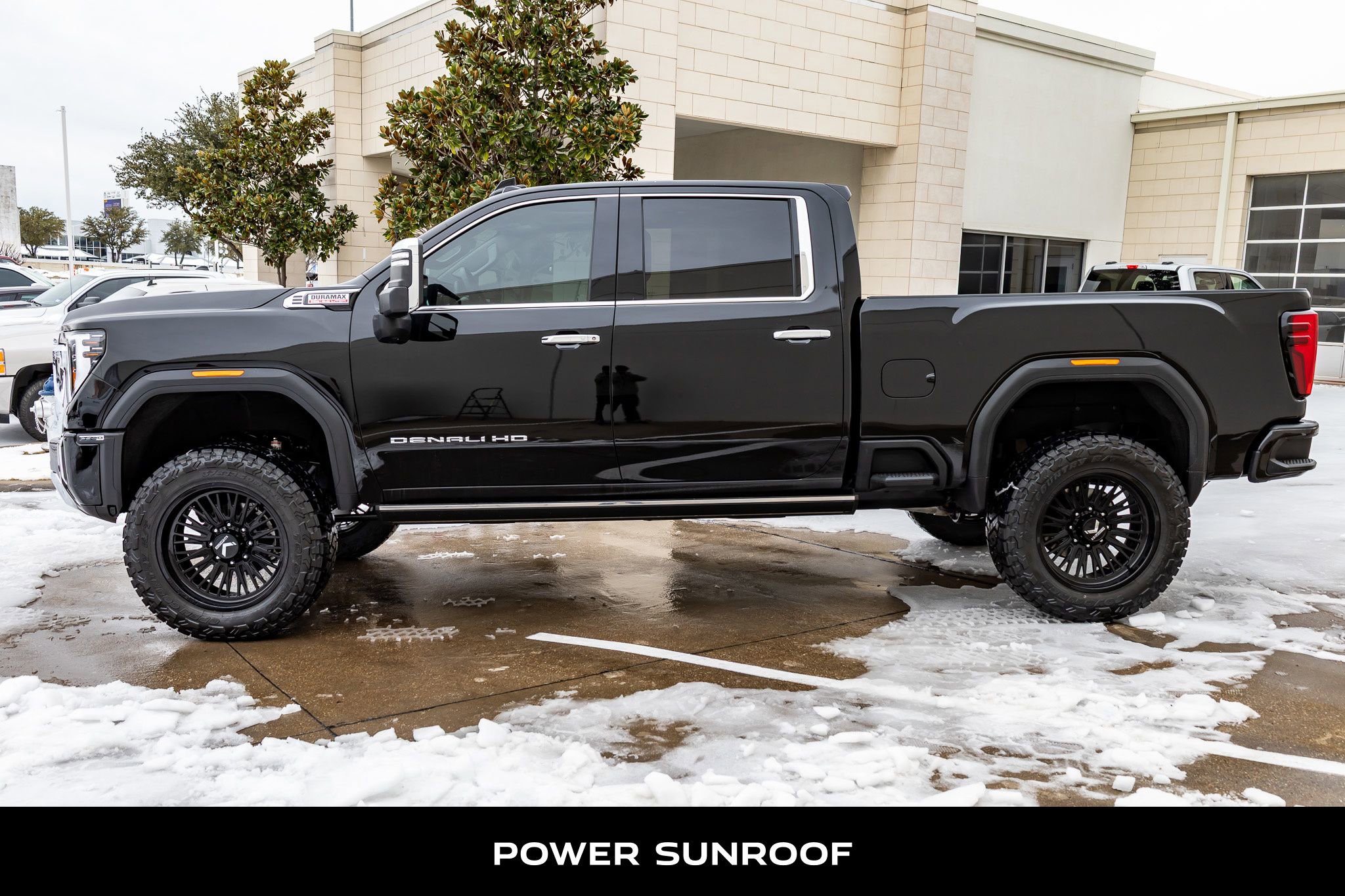 Used 2024 GMC Sierra 2500 Denali w/ Technology Package image 6