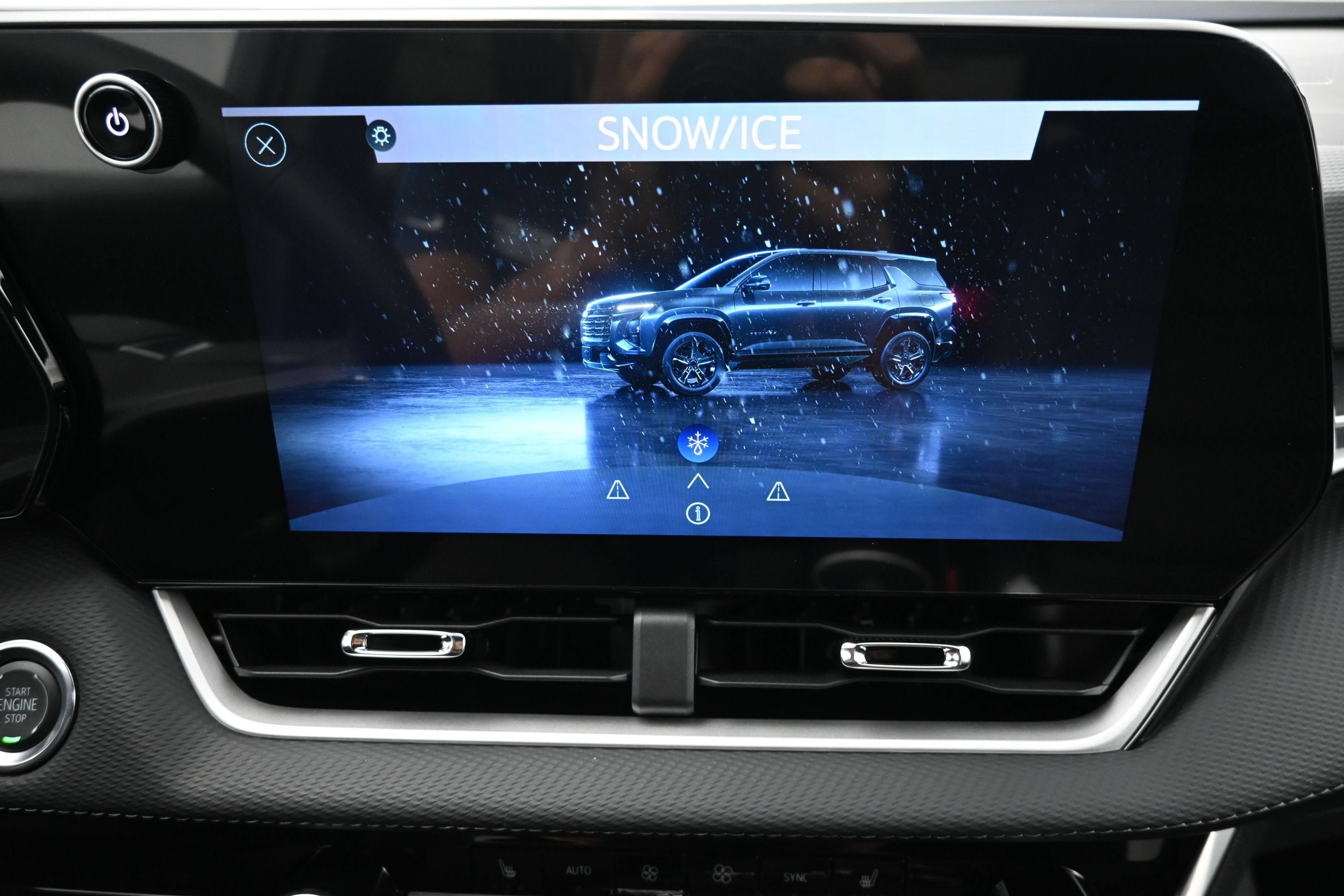 New 2027 Chevrolet Equinox LT w/ Convenience Package II FWD image 25