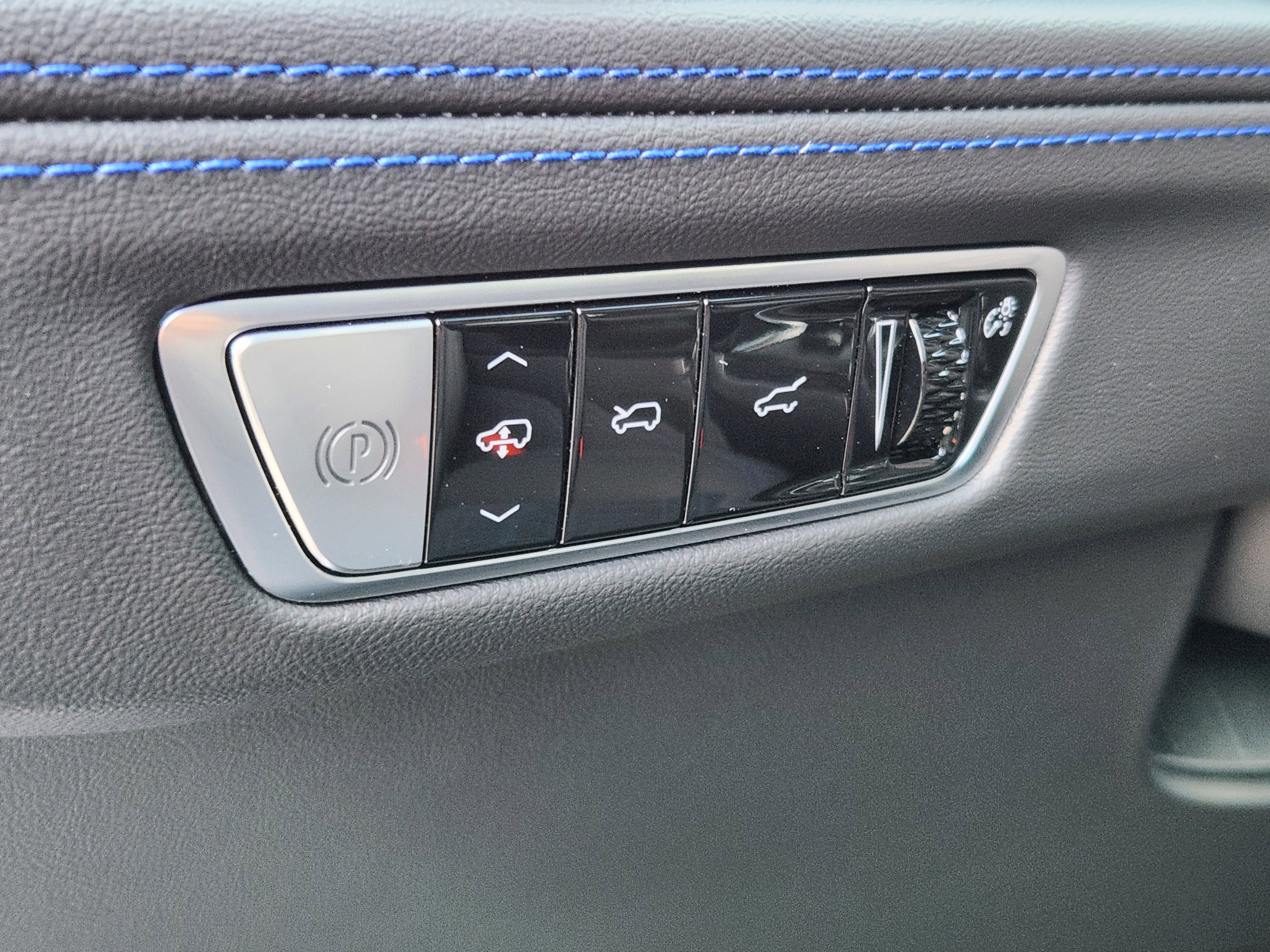 New 2025 Cadillac Escalade IQ Luxury 1 AWD/4WD image 25