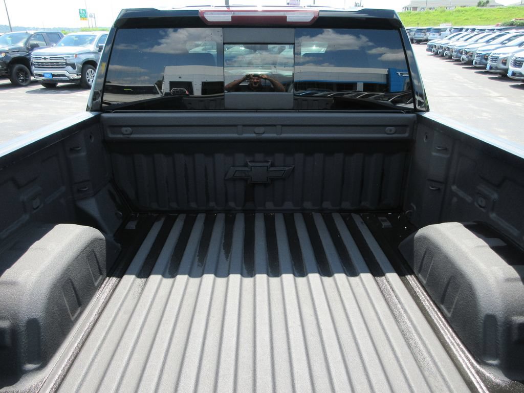 Certified 2020 Chevrolet Silverado 1500 RST w/ All-Star Edition AWD/4WD image 13