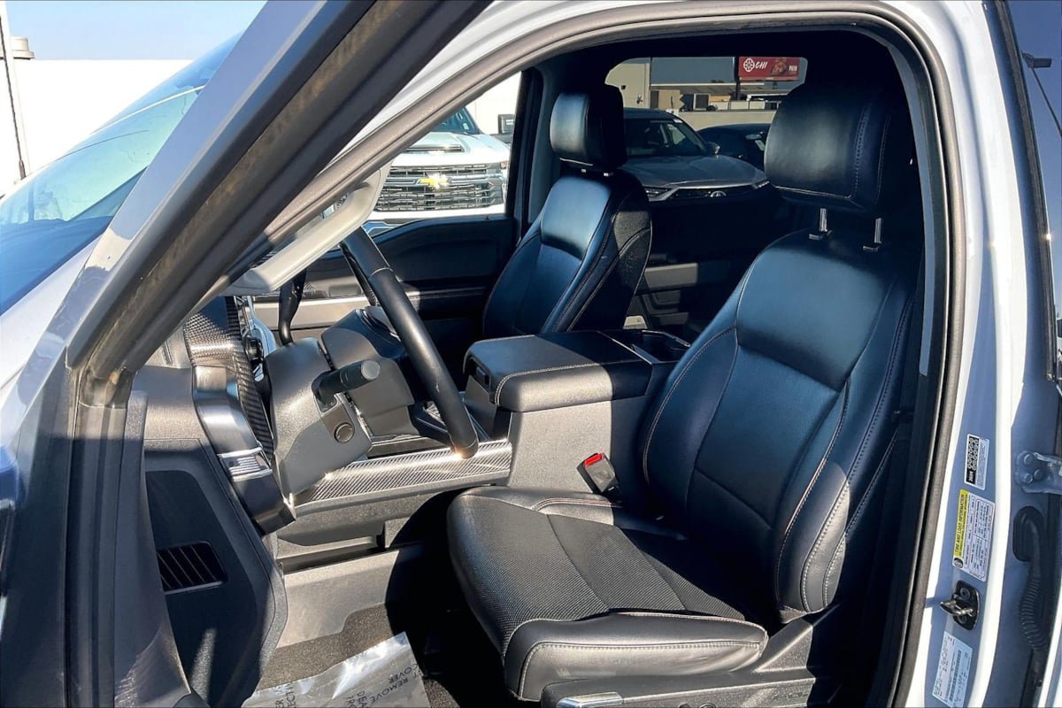 Used 2024 Ford F250 Lariat w/ Lariat Ultimate Package AWD/4WD image 21