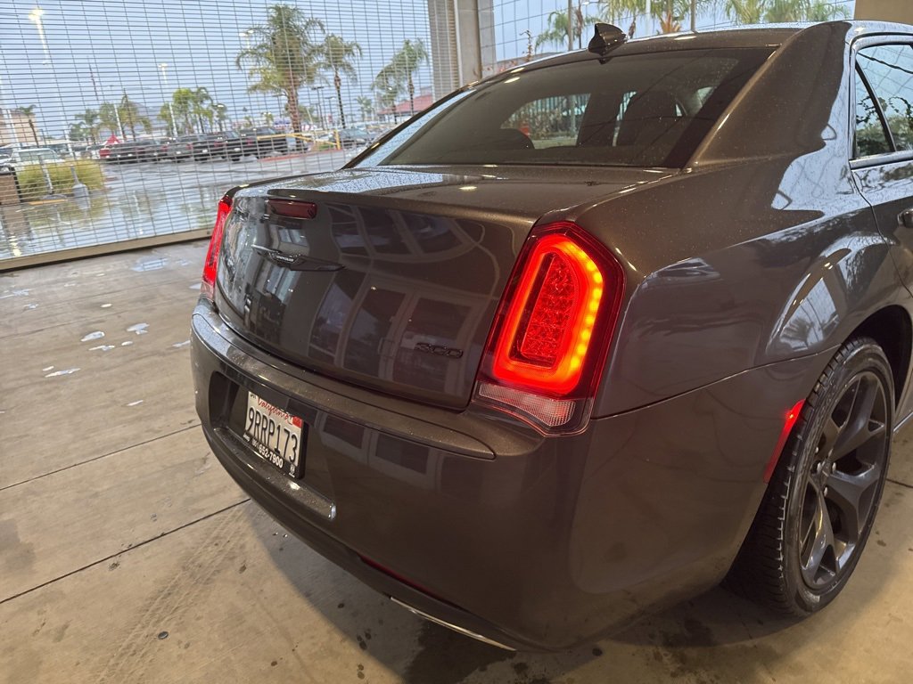 Certified 2023 Chrysler 300 Touring w/ Sport Appearance Package image 12