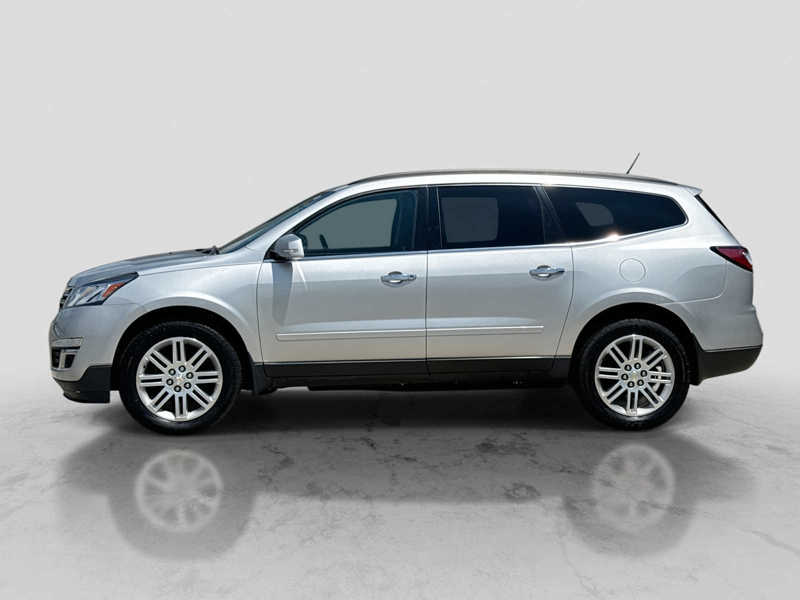 Used 2014 Chevrolet Traverse LT w/ All-Star Edition FWD image 3