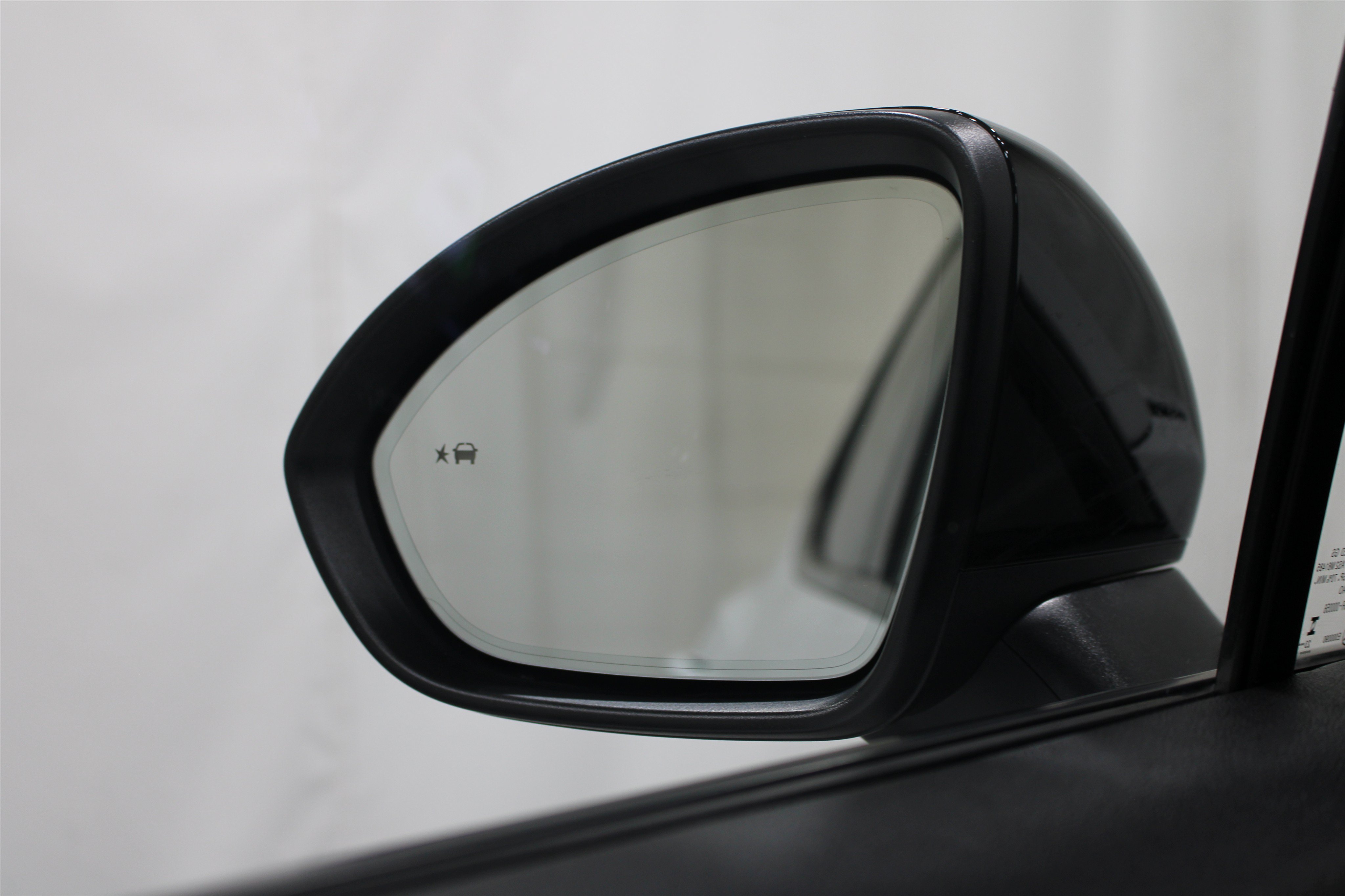 Used 2023 Buick Envision Essence AWD/4WD image 11
