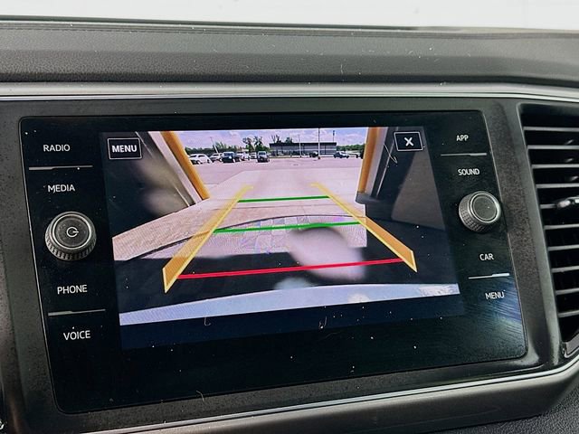 Used 2018 Volkswagen Atlas Launch Edition FWD image 13