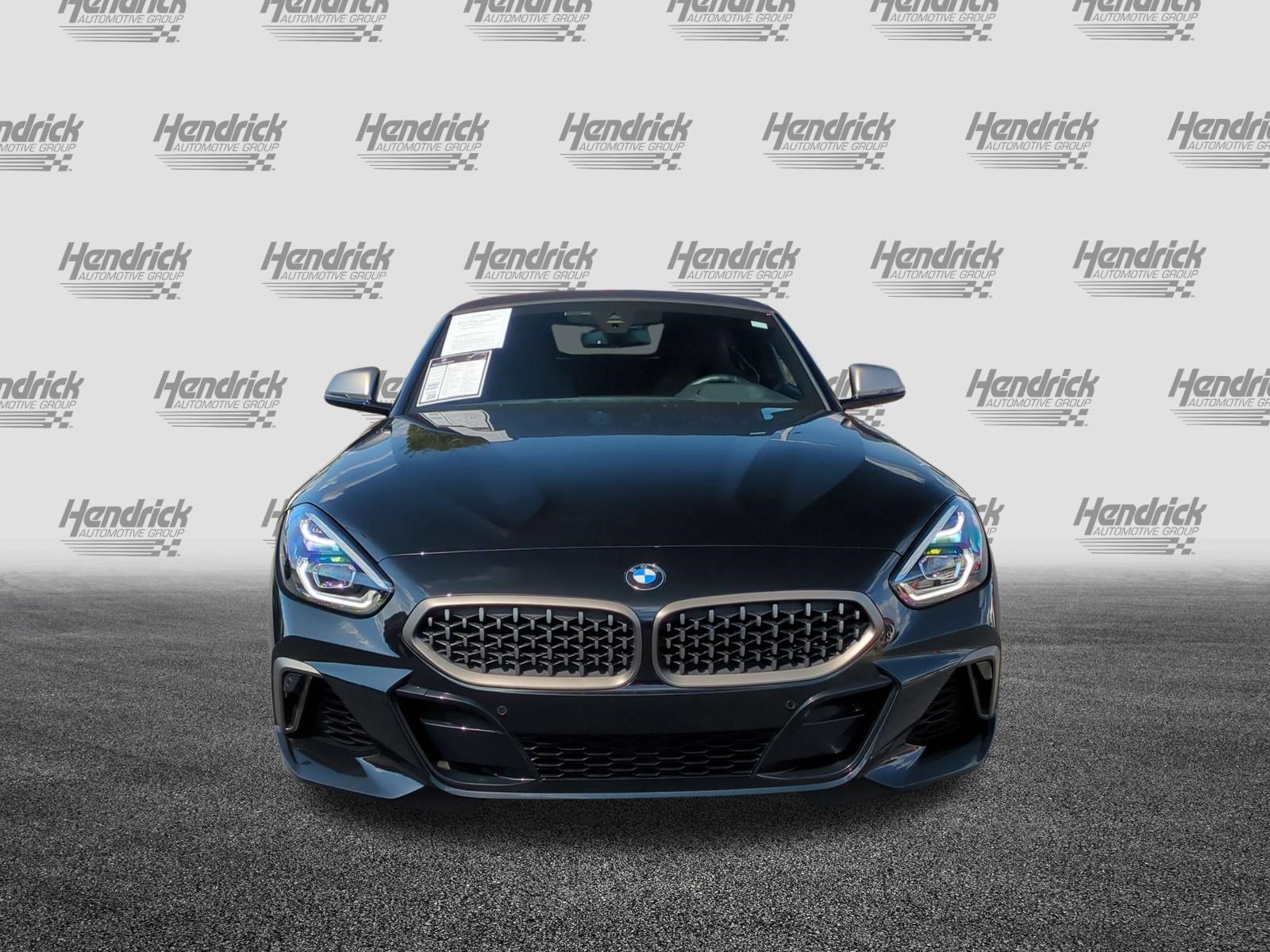 Used 2022 BMW Z4 M40i w/ Premium Package RWD image 3