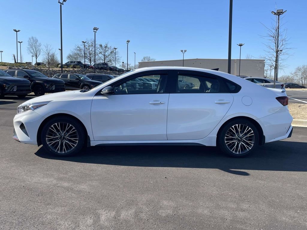 Used 2024 Kia Forte GT-Line w/ GT-Line Premium Package image 6