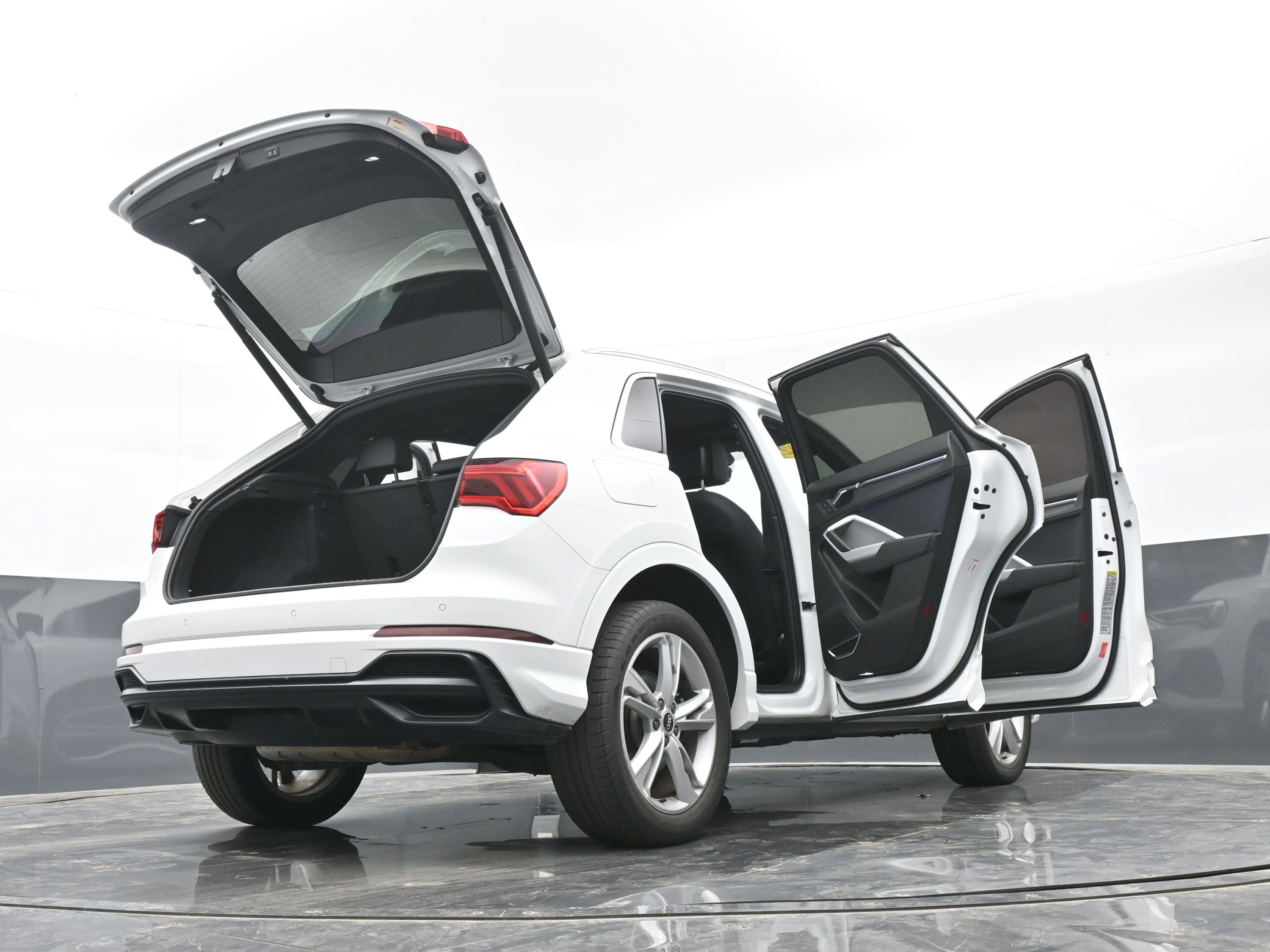 Used 2021 Audi Q3 2.0T Premium Plus w/ Premium Plus Package image 50