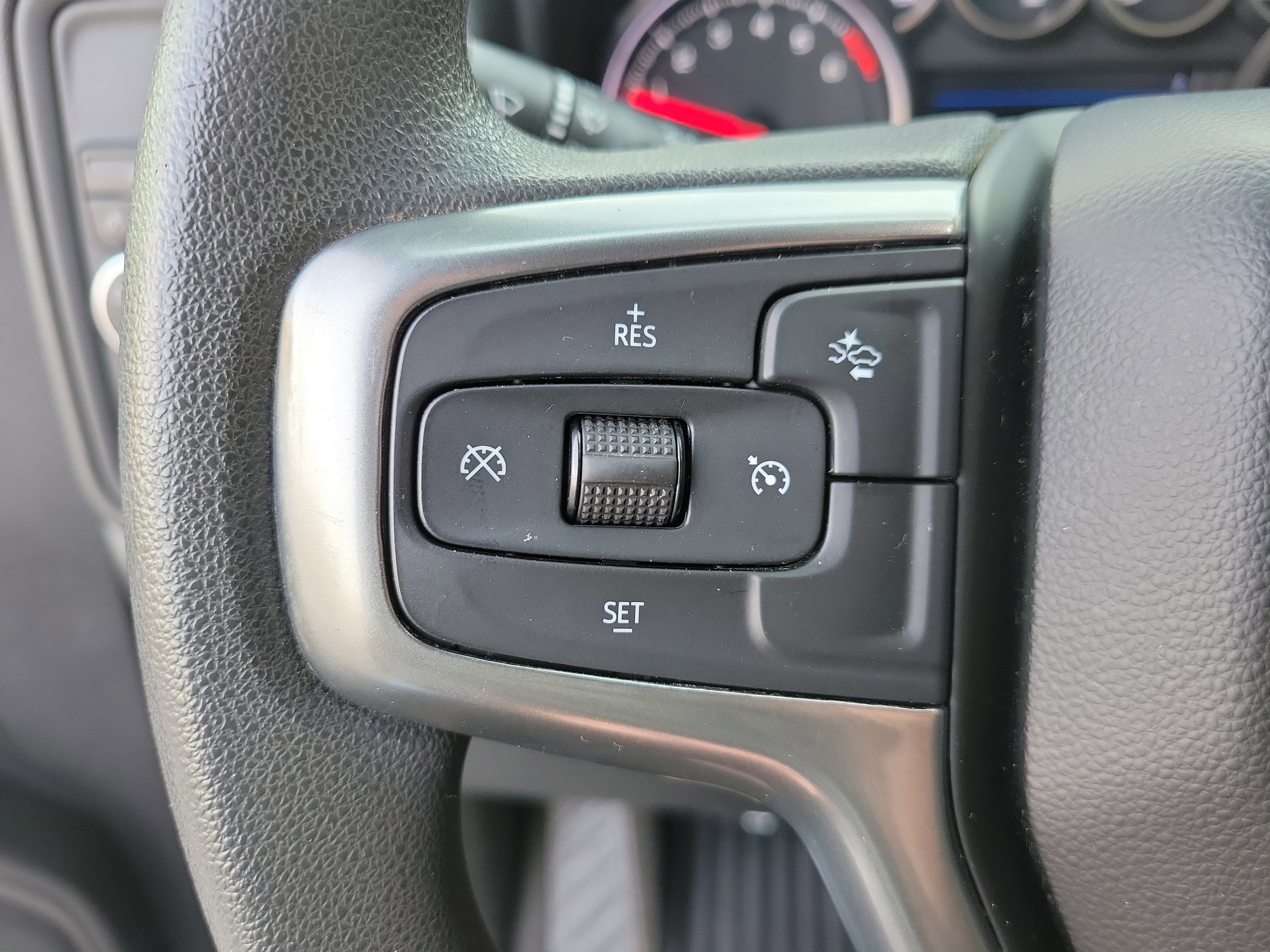 Used 2022 Chevrolet Silverado 1500 Custom w/ Safety Confidence Package image 14
