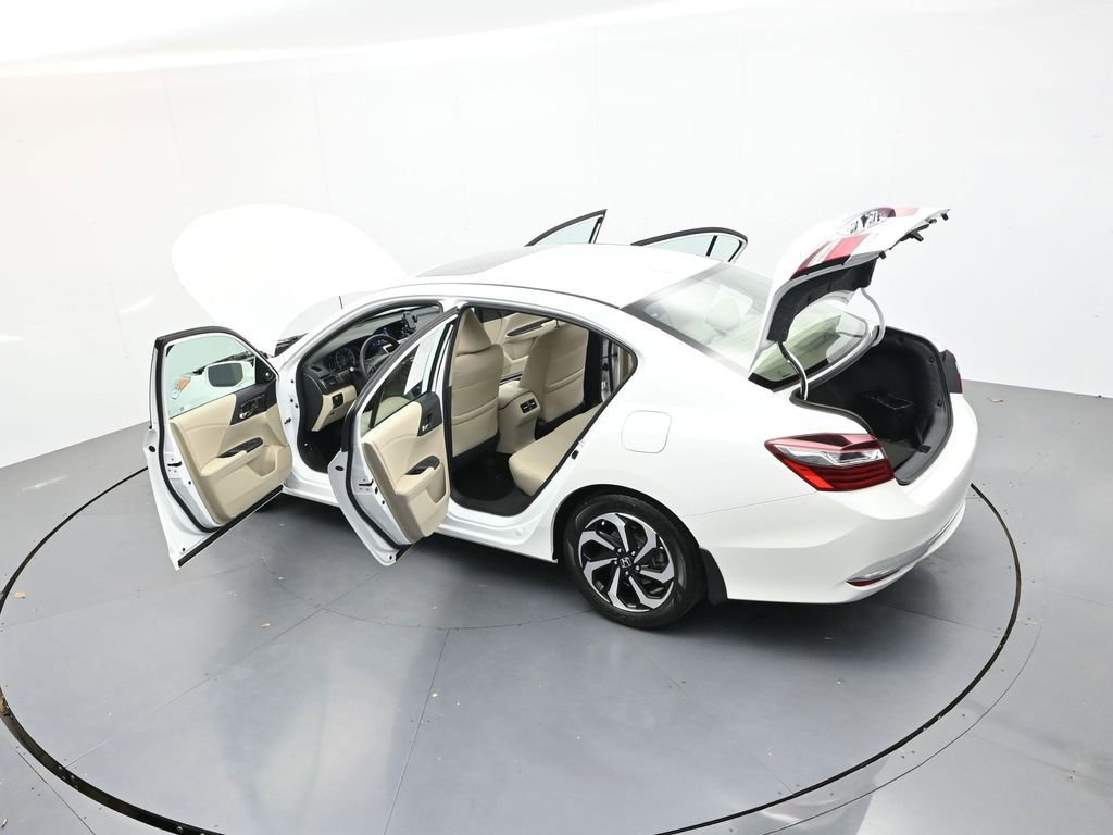 Used 2017 Honda Accord EX-L image 43