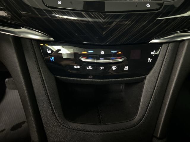 Certified 2023 Cadillac XT6 Premium Luxury AWD/4WD image 18