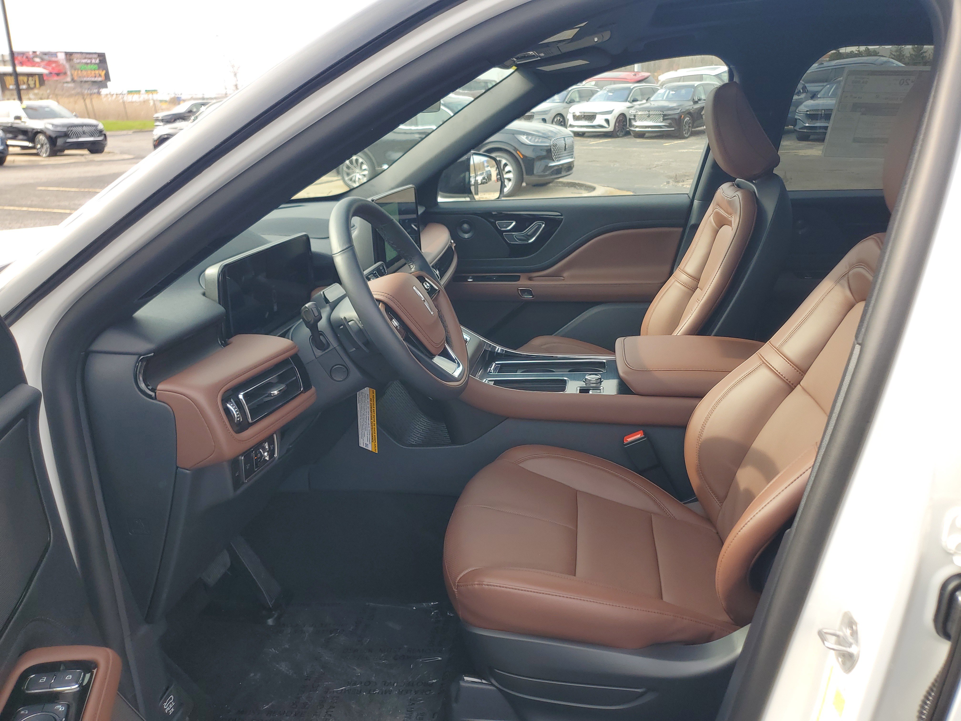New 2026 Lincoln Aviator Reserve image 11