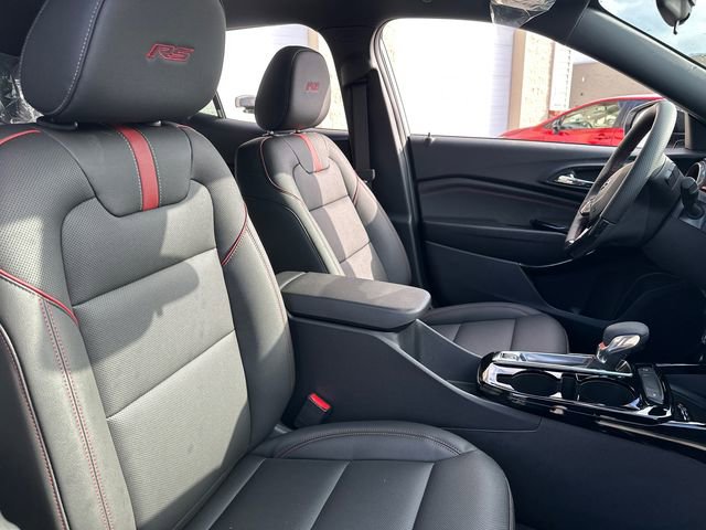 New 2026 Chevrolet Trax RS w/ Sunroof Package image 13