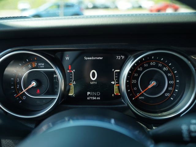 Used 2020 Jeep Wrangler Unlimited Sahara image 32