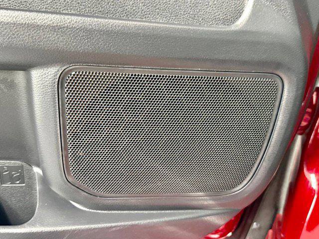 Certified 2025 Toyota Sienna XLE image 19