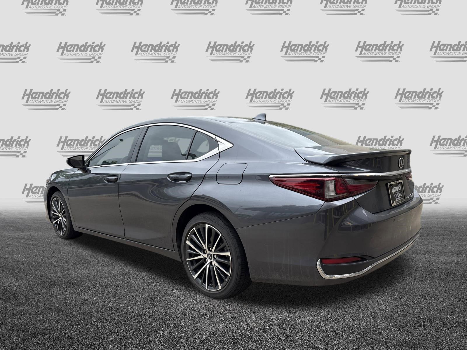 Used 2023 Lexus ES 250 w/ Premium Package image 8