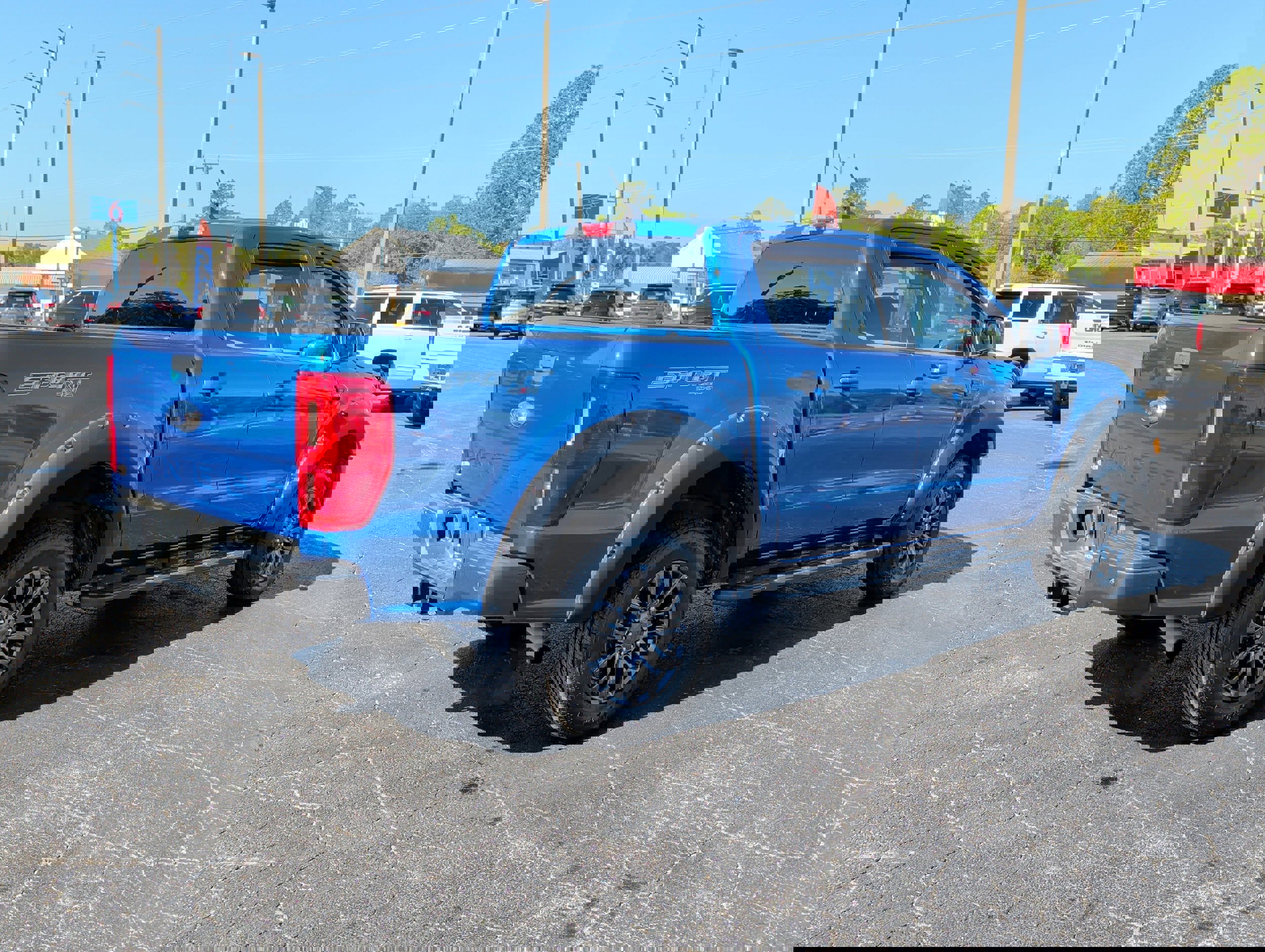 Used 2020 Ford Ranger XLT w/ Equipment Group 301A Mid AWD/4WD image 7