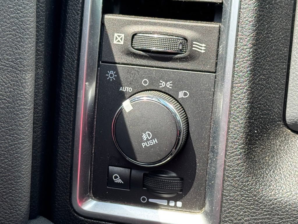 Used 2020 RAM 1500 Warlock w/ Electronics Group AWD/4WD image 19