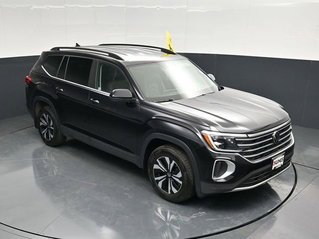 Used 2025 Volkswagen Atlas SE image 44