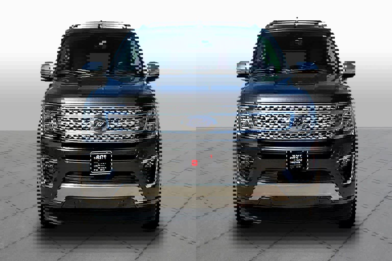 Used 2019 Ford Expedition Max Platinum RWD image 4