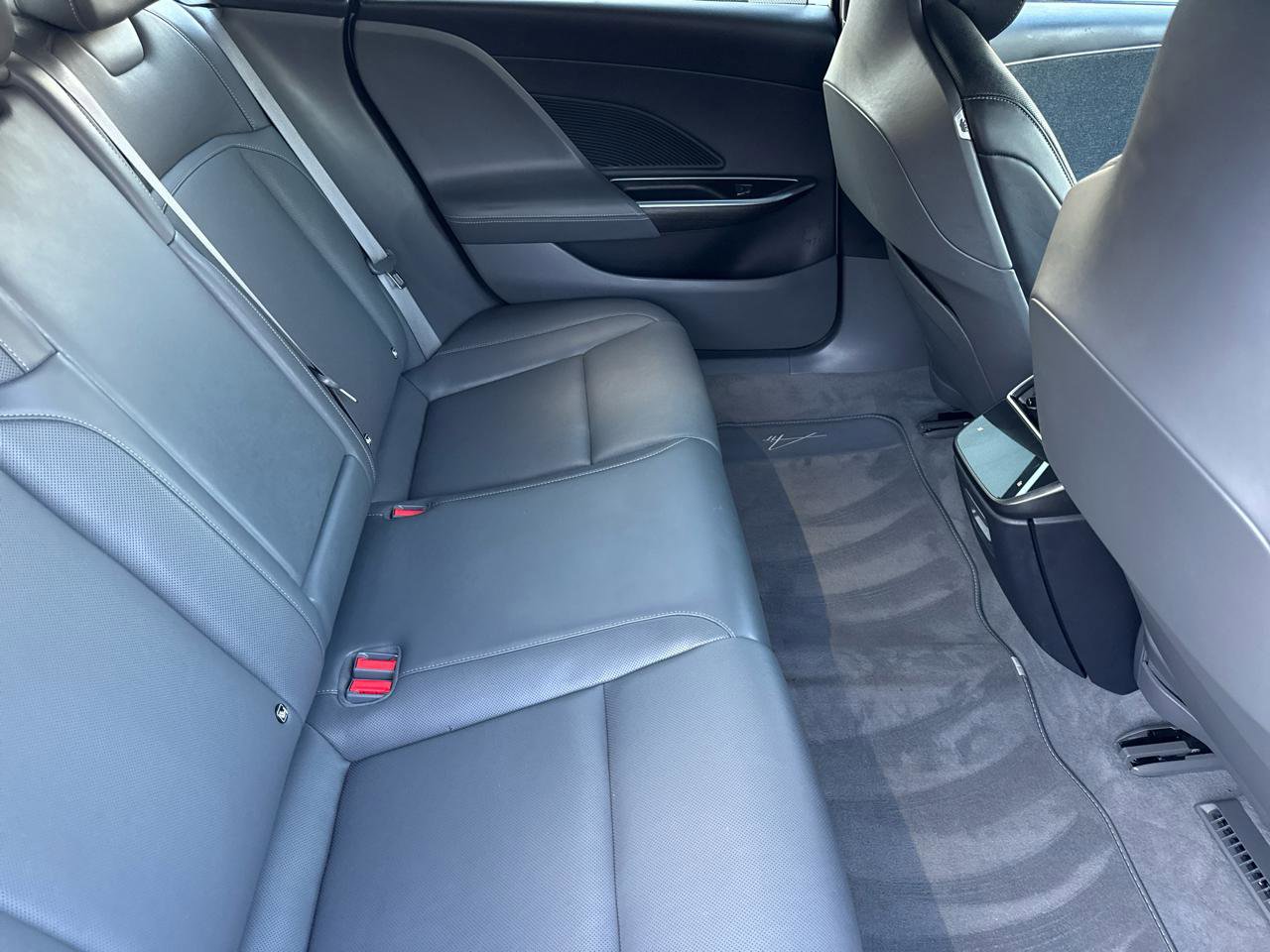 Used 2024 Lucid Air Touring image 37