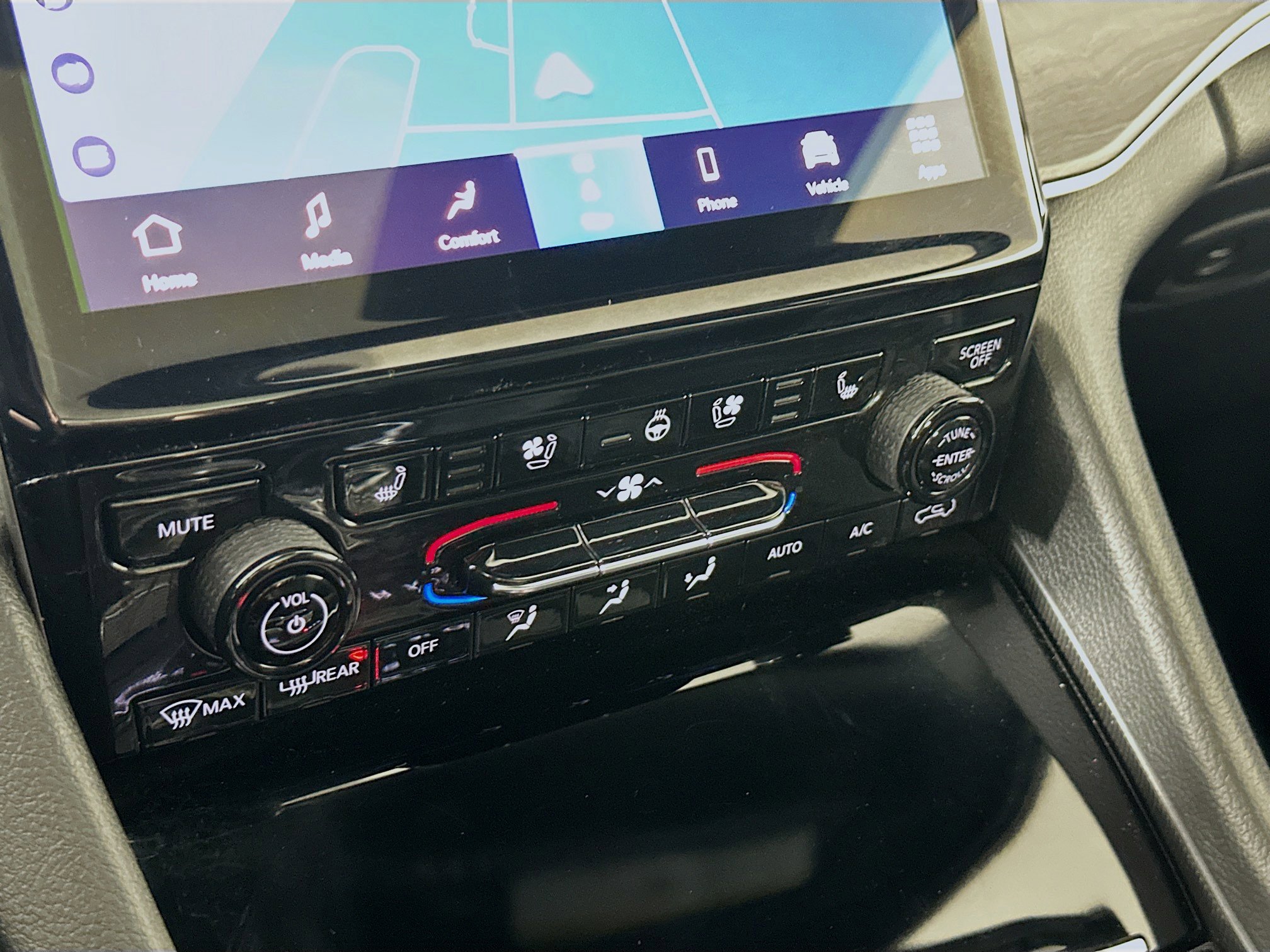 Used 2024 Jeep Grand Cherokee L Limited w/ Luxury Tech Group II image 23