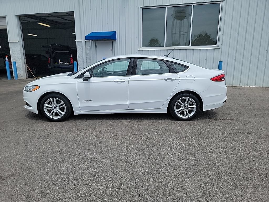 Used 2018 Ford Fusion S FWD image 2