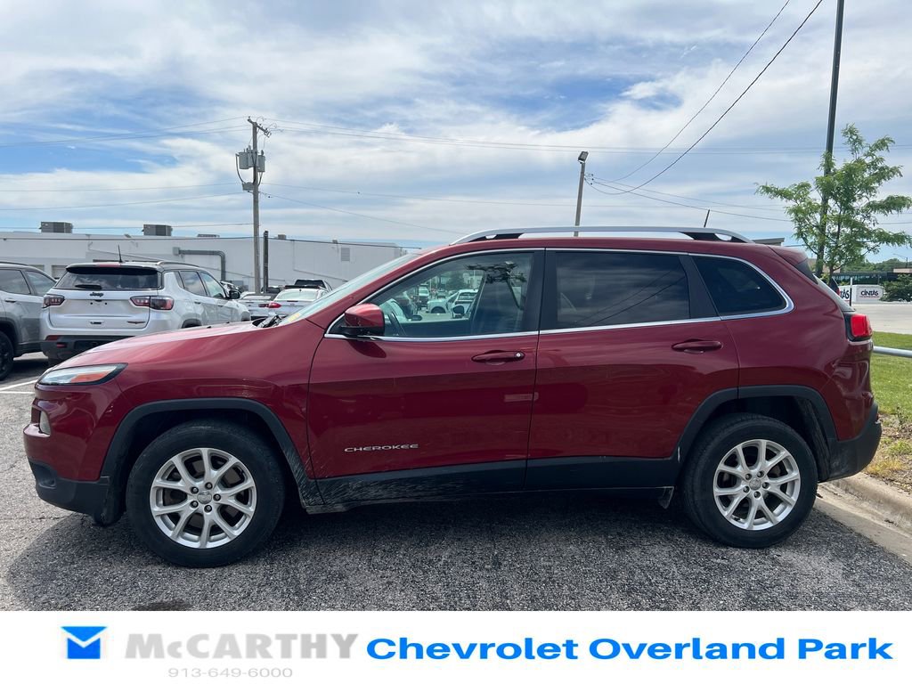 Used 2017 Jeep Cherokee Latitude FWD image 6