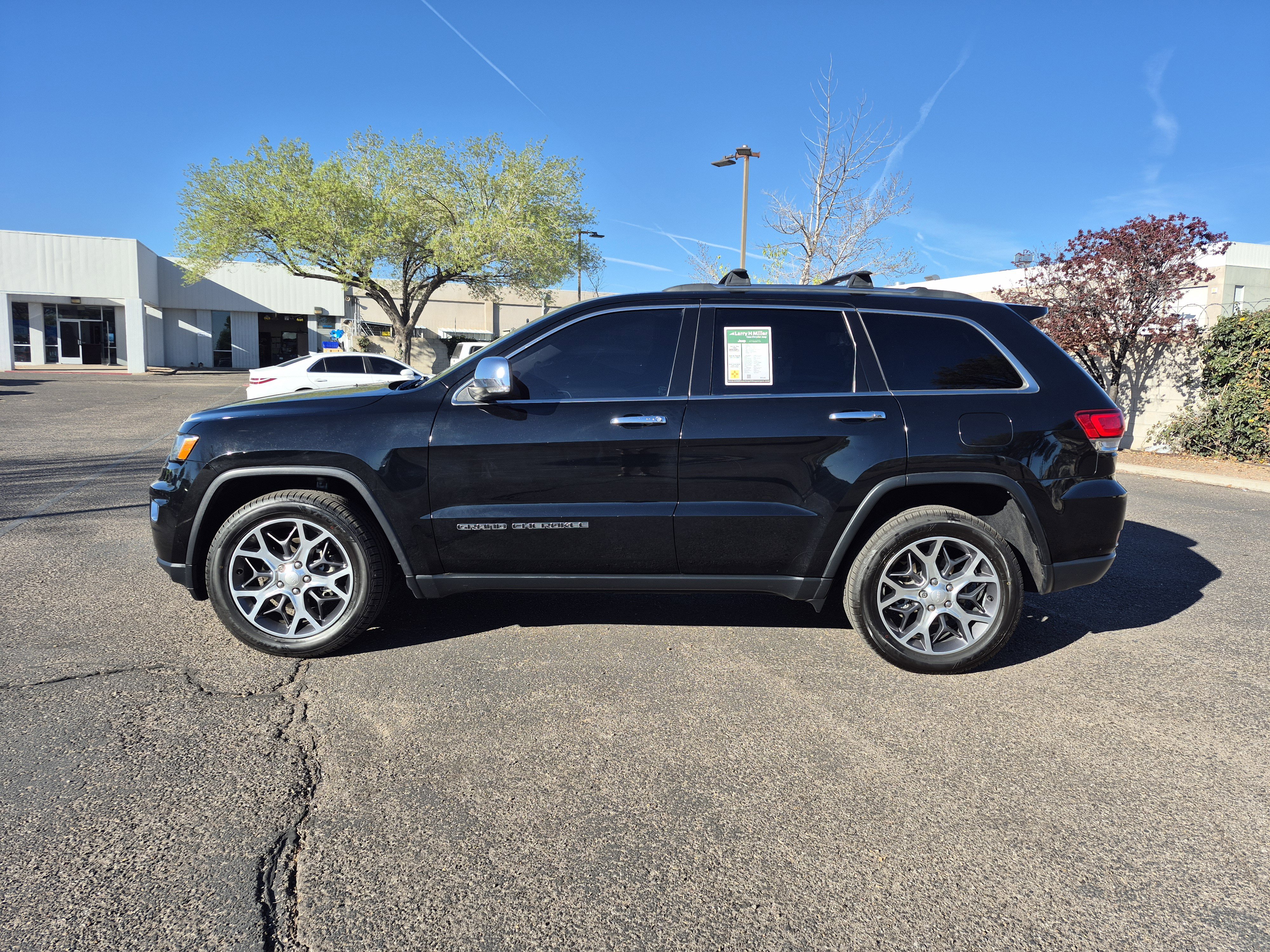 Used 2020 Jeep Grand Cherokee Limited image 4