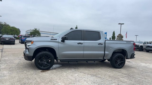 Used 2023 Chevrolet Silverado 1500 LT Trail Boss w/ LPO, Dark Essentials Package AWD/4WD image 5