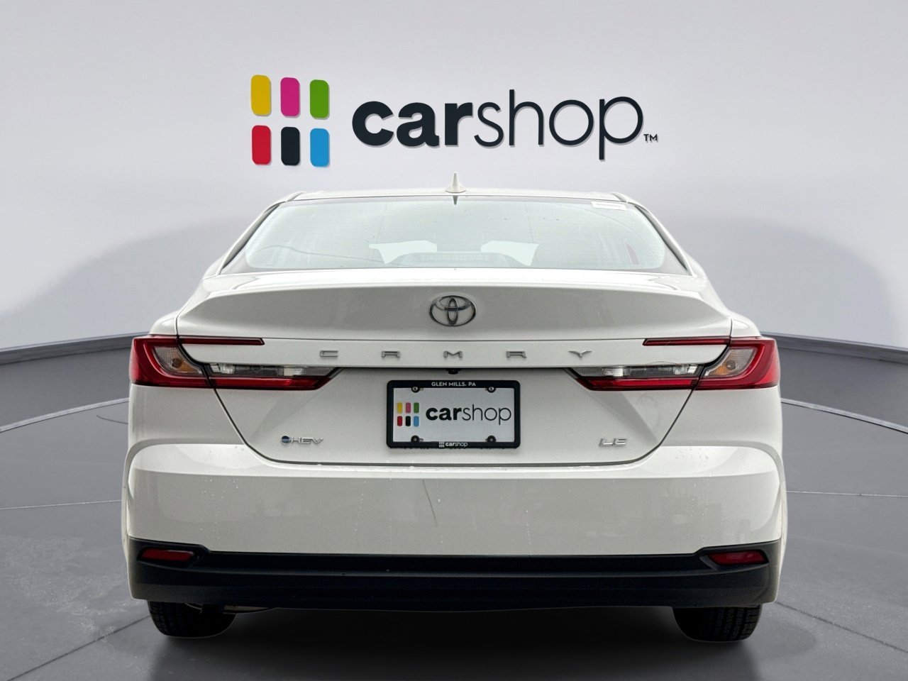 Used 2025 Toyota Camry LE FWD image 4