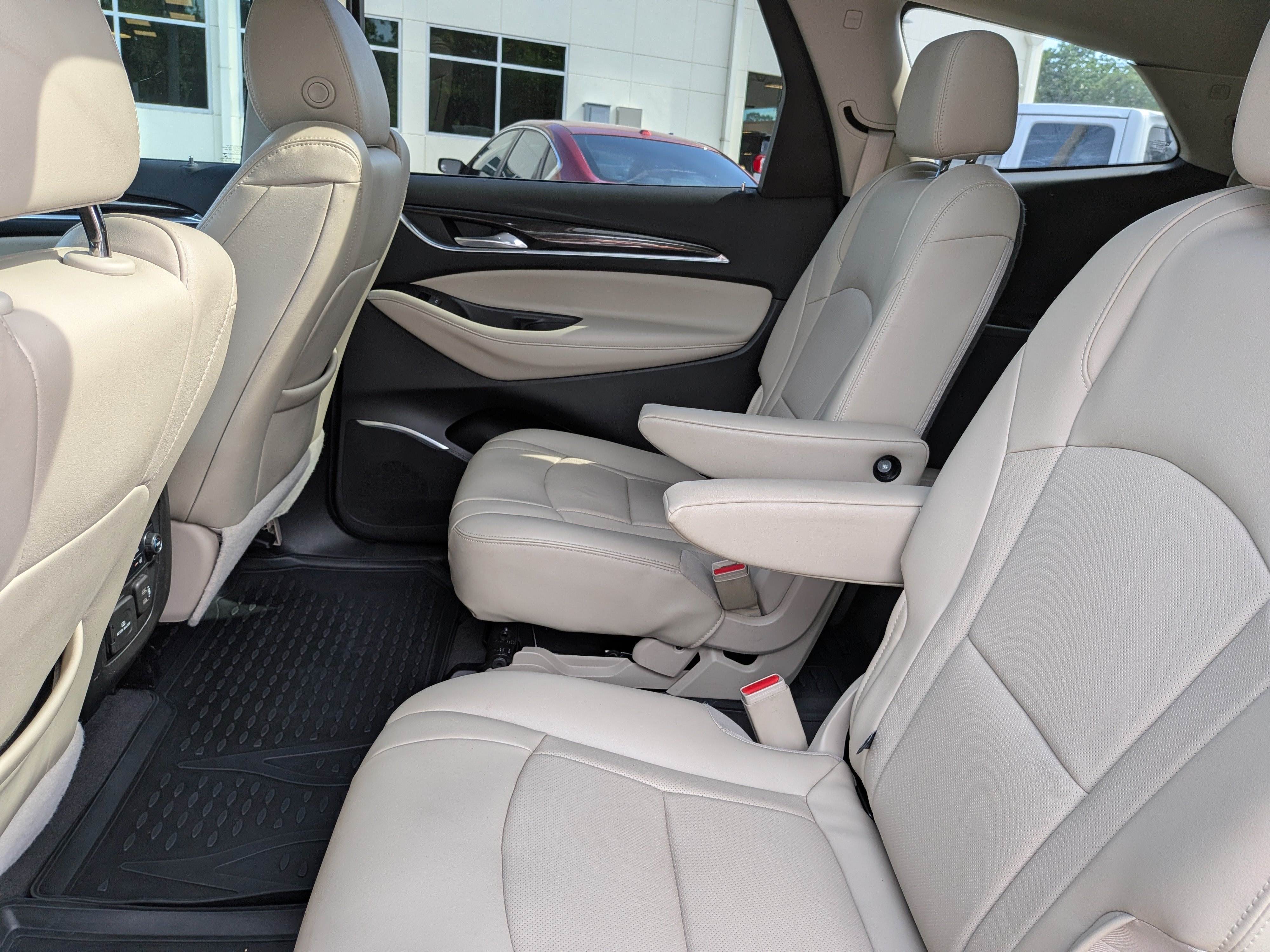 Certified 2020 Buick Enclave Premium w/ Sun and Sites Package FWD image 16