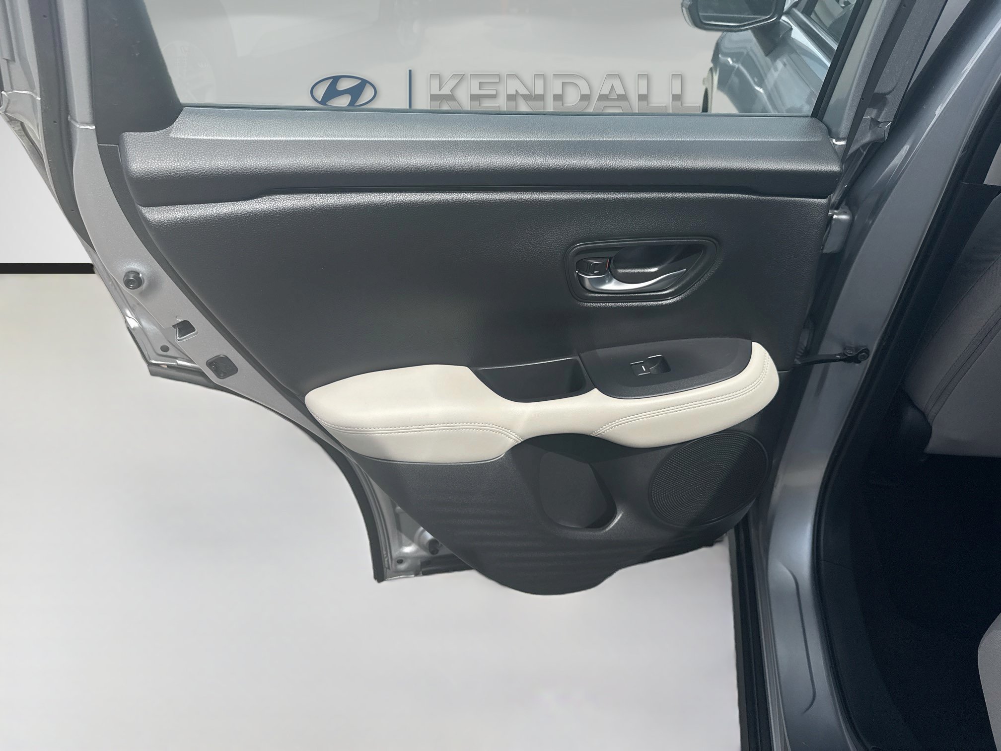 Used 2023 Honda HR-V LX image 22
