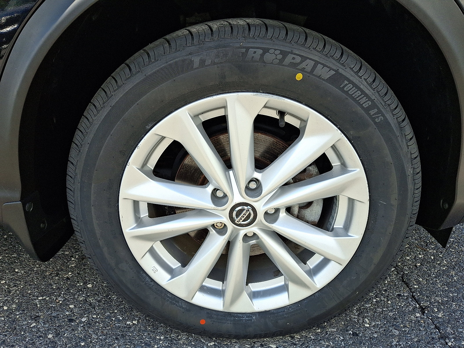 Used 2019 Nissan Rogue Sport SV AWD/4WD image 9