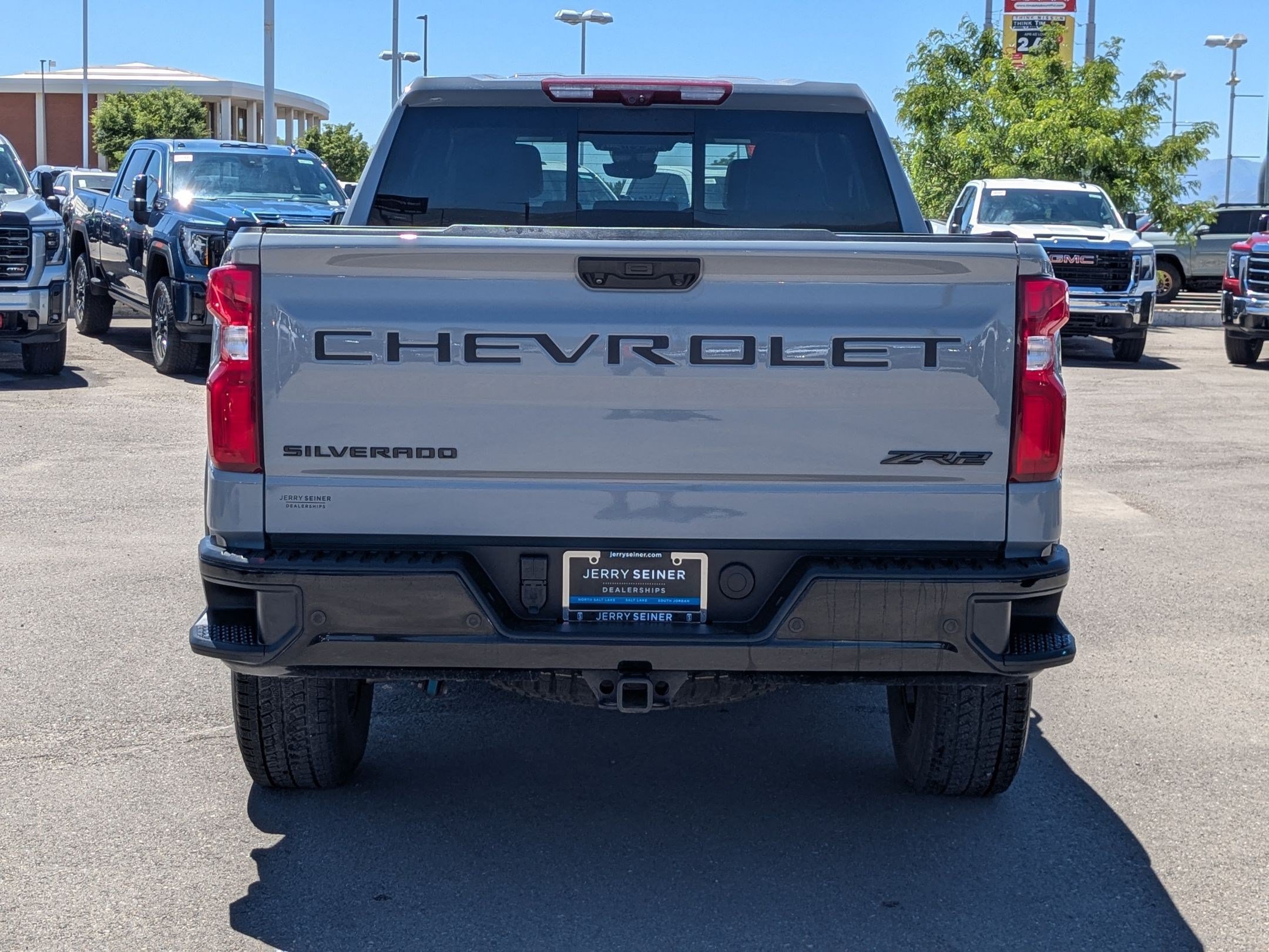 Certified 2024 Chevrolet Silverado 1500 ZR2 w/ Technology Package AWD/4WD image 5
